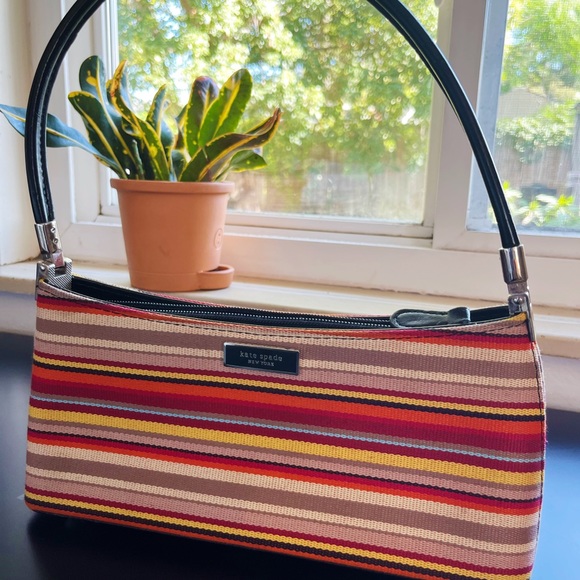 kate spade Handbags - Kate Spade Shoulder Bag
